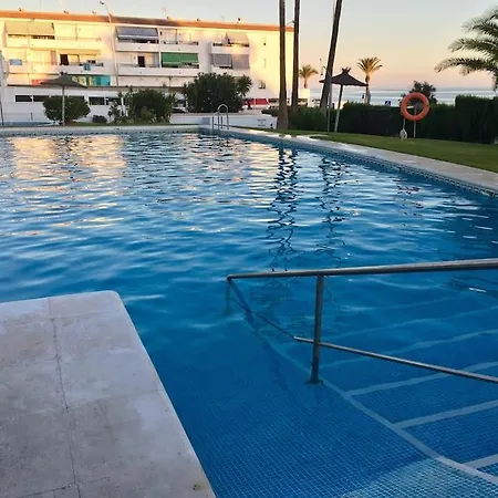 En Primera Linea De Playa En Chiclana Apartamento
