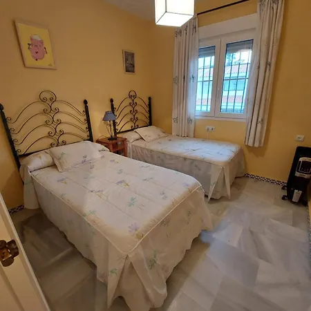 En Primera Linea De Playa En Chiclana Apartamento